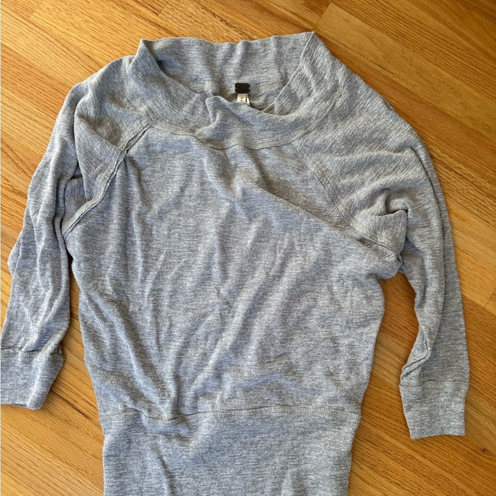 We The Free Heather Gray Lightweight Pullover Sweater